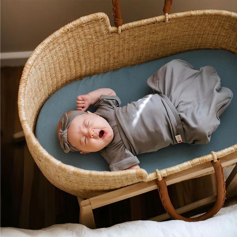 GRSSDER Stretchy Ultra Soft Fitted Bassinet Sheet 3 Pack, Universal Fit for Bassinets Baby Cradle Moses Basket Oval Rectangle Mattress Safe and Snug, Jersey Bassinet Sheets for Girls, White/Blue - Image 4